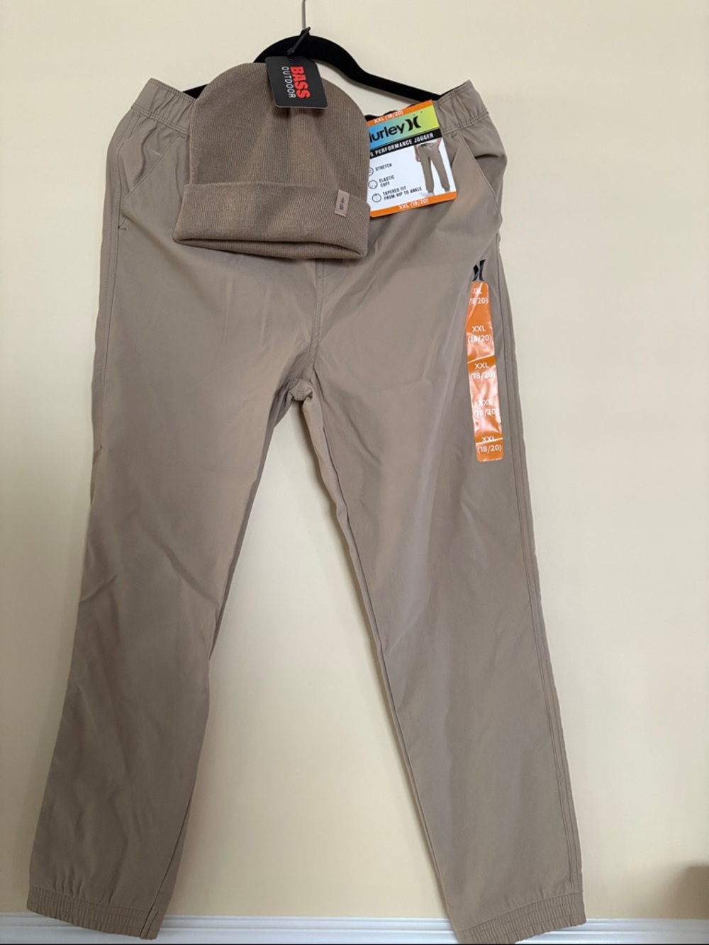 NWT Hurley Taupe Performance Joggers with  Bass Knit Beanie